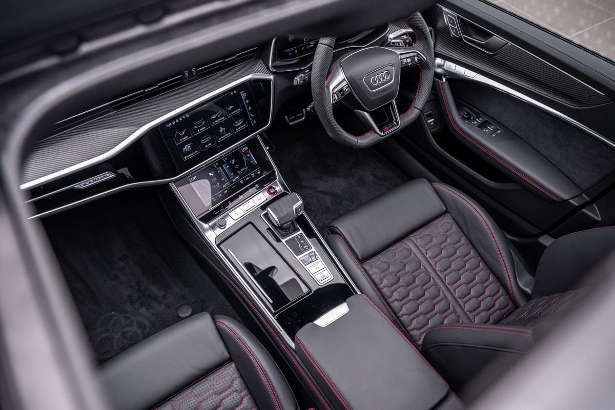 Audi RS6 AVANT PEFORMANCE