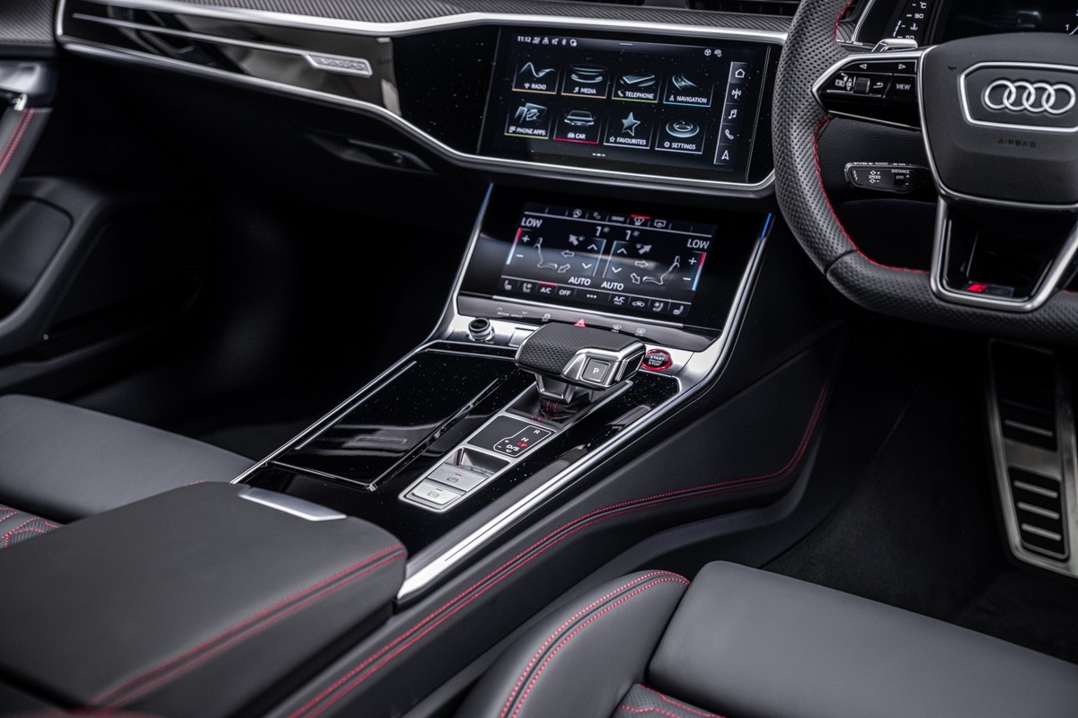 Audi RS6 AVANT PEFORMANCE