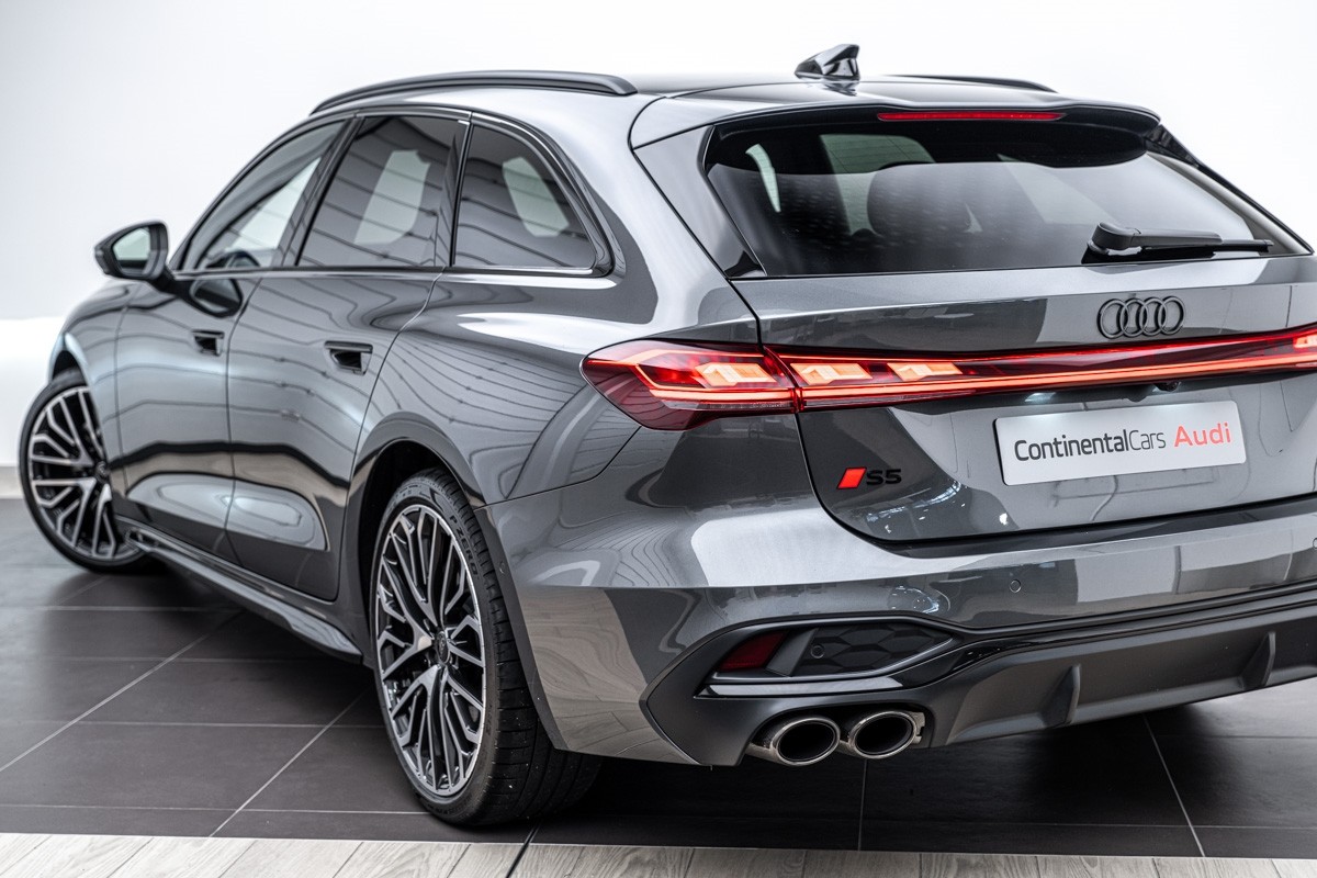 Audi S5 AVANT TFSI