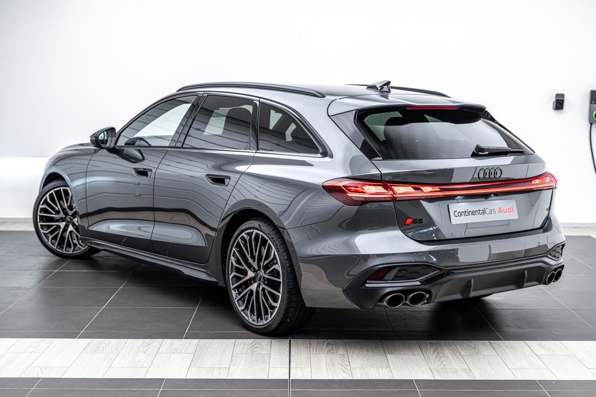 Audi S5 AVANT TFSI