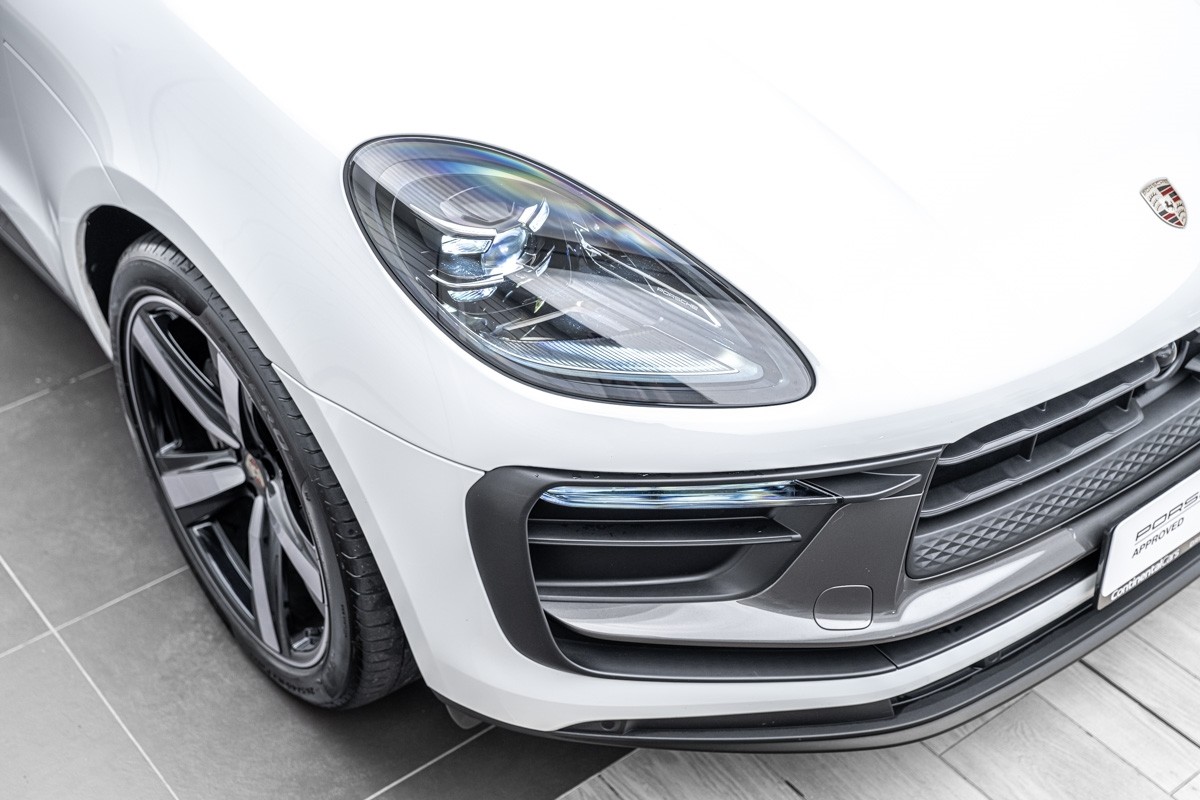 Porsche Macan T III