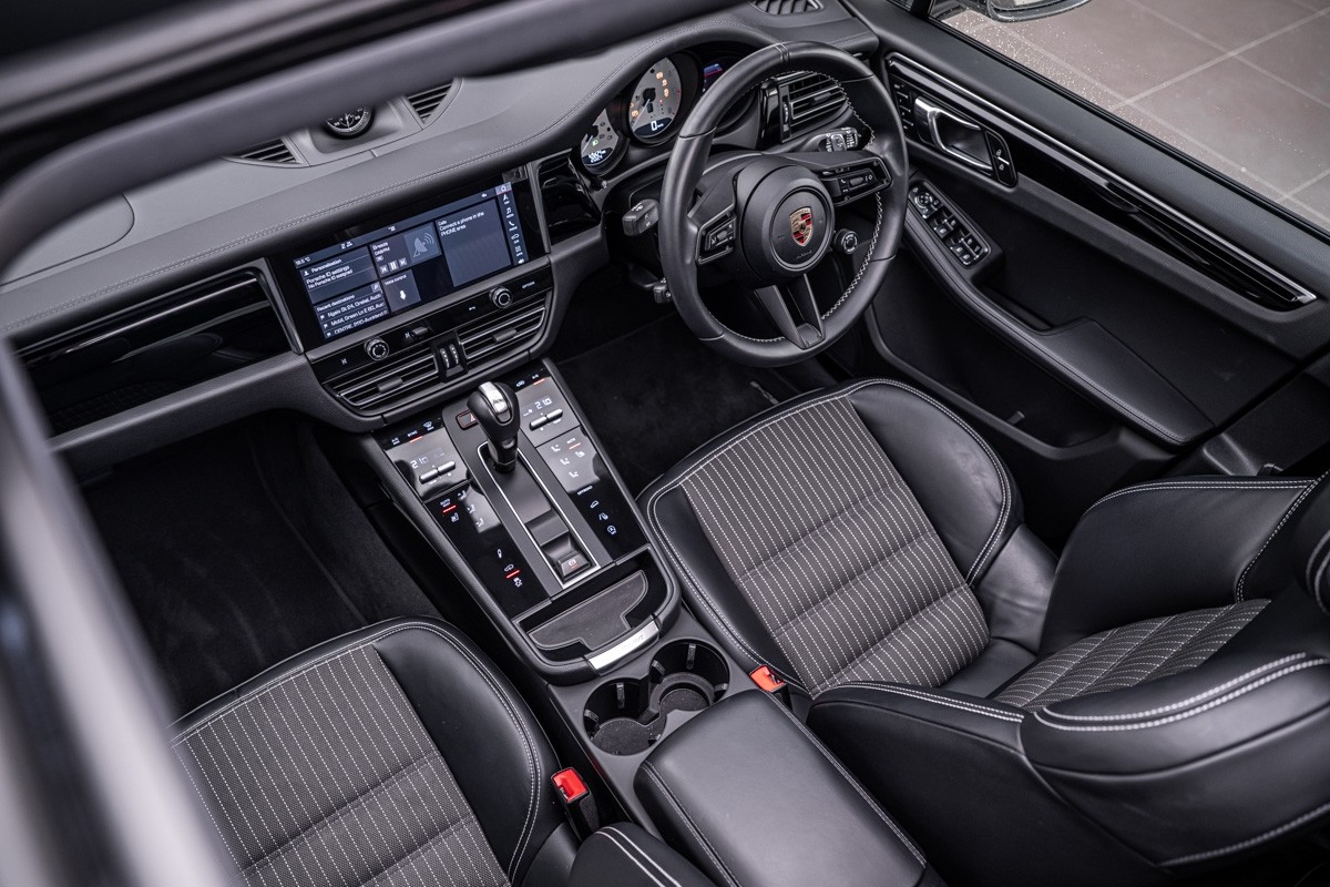 Porsche Macan T III