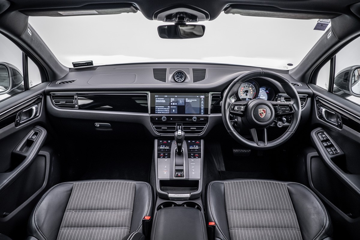 Porsche Macan T III
