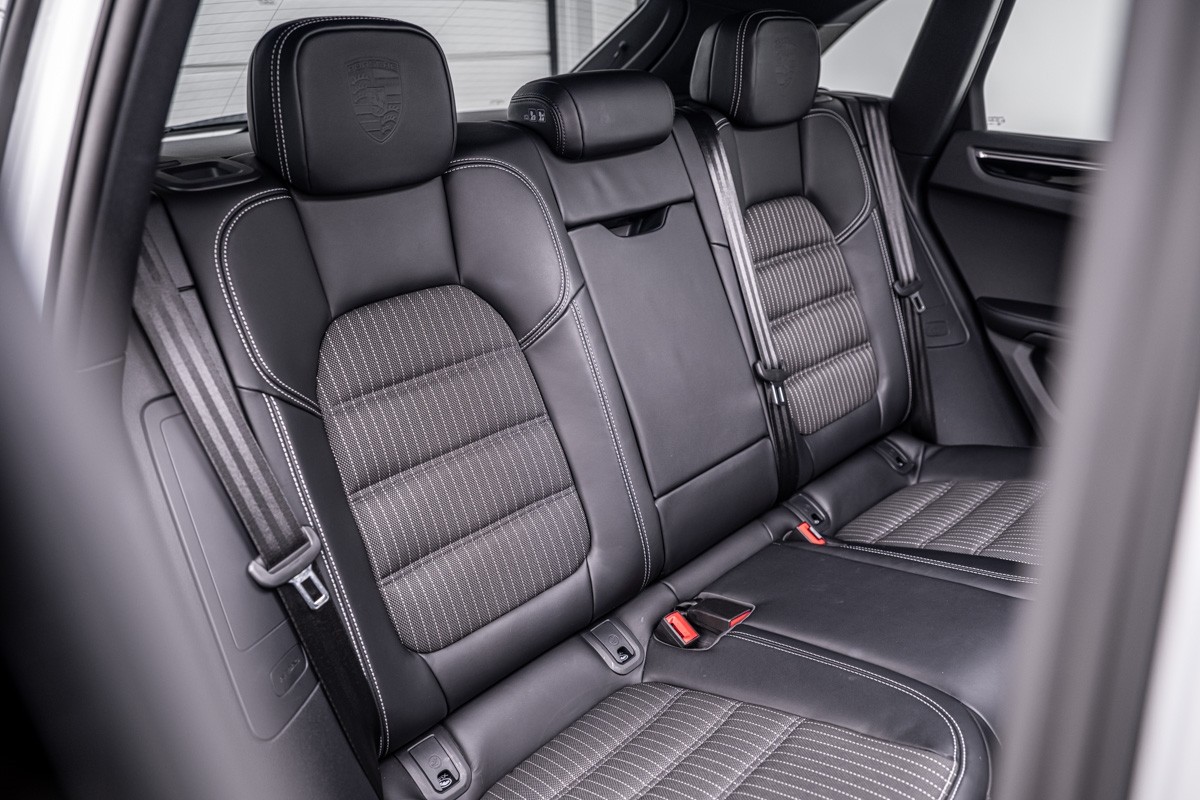 Porsche Macan T III