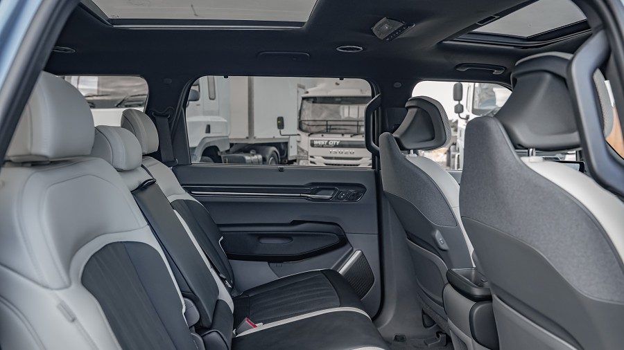 2025 Kia EV9 16