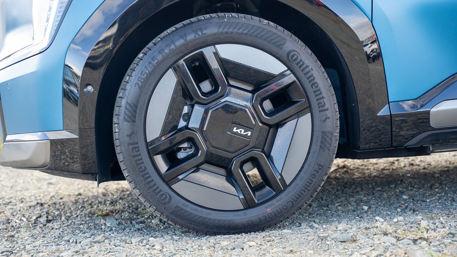 2025 Kia EV9 6