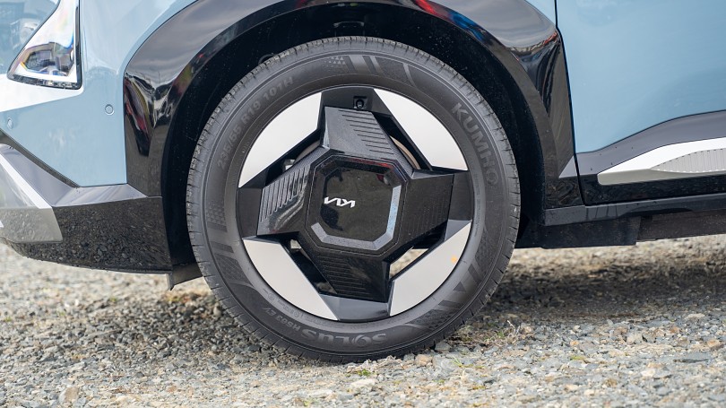 2025 Kia EV5 6