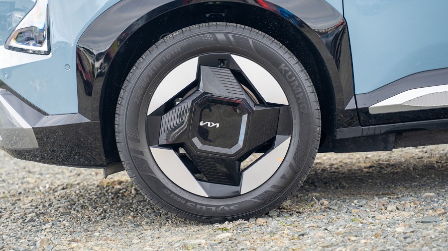 2025 Kia EV5 6