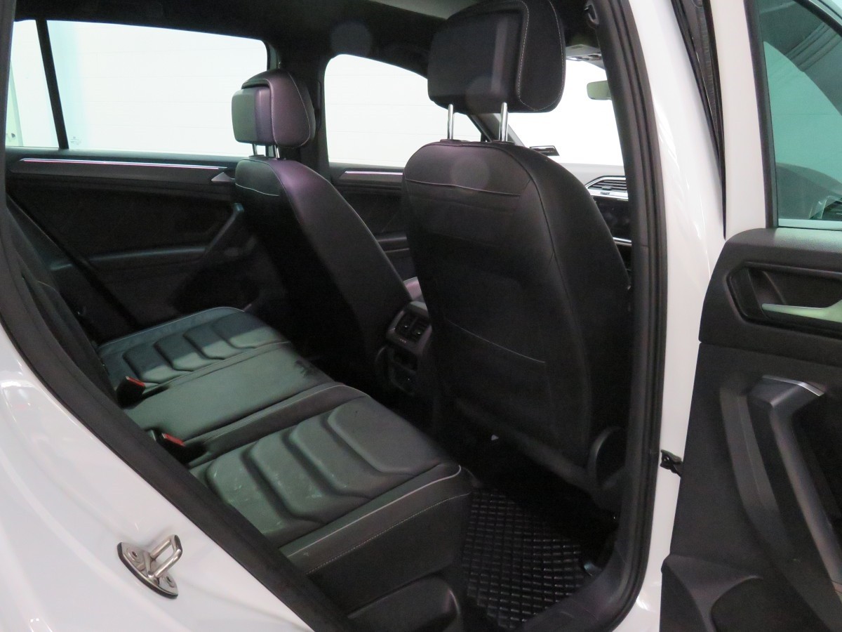 Volkswagen Tiguan R-Line 2WD TSI