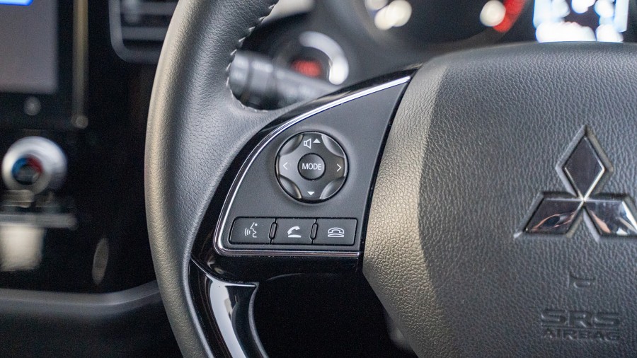 2020 Mitsubishi Outlander 13