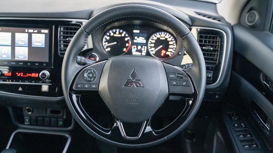 2020 Mitsubishi Outlander 11