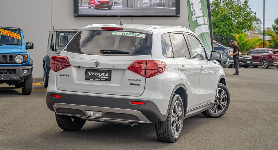 2025 Suzuki Vitara 2
