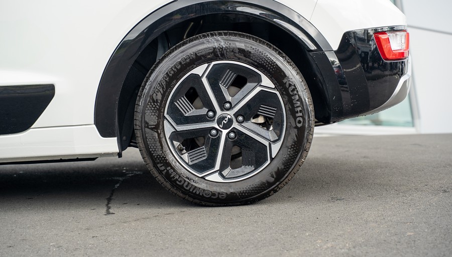 2024 Kia Niro 7