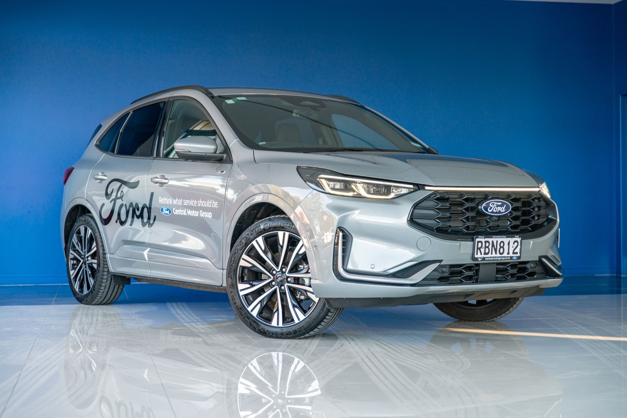 2025 Ford Escape St-Line X Awd Fhev 2