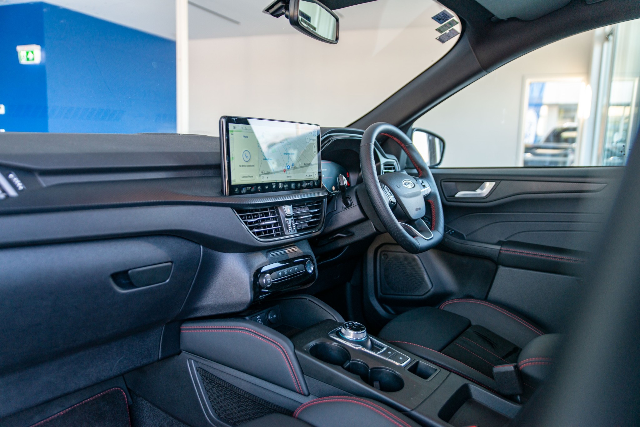 2025 Ford Escape St-Line X Awd Fhev 2