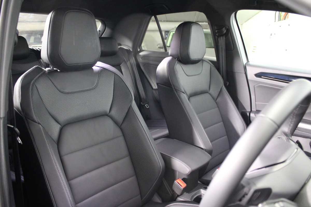 Volkswagen T-Roc 2WD R-LINE