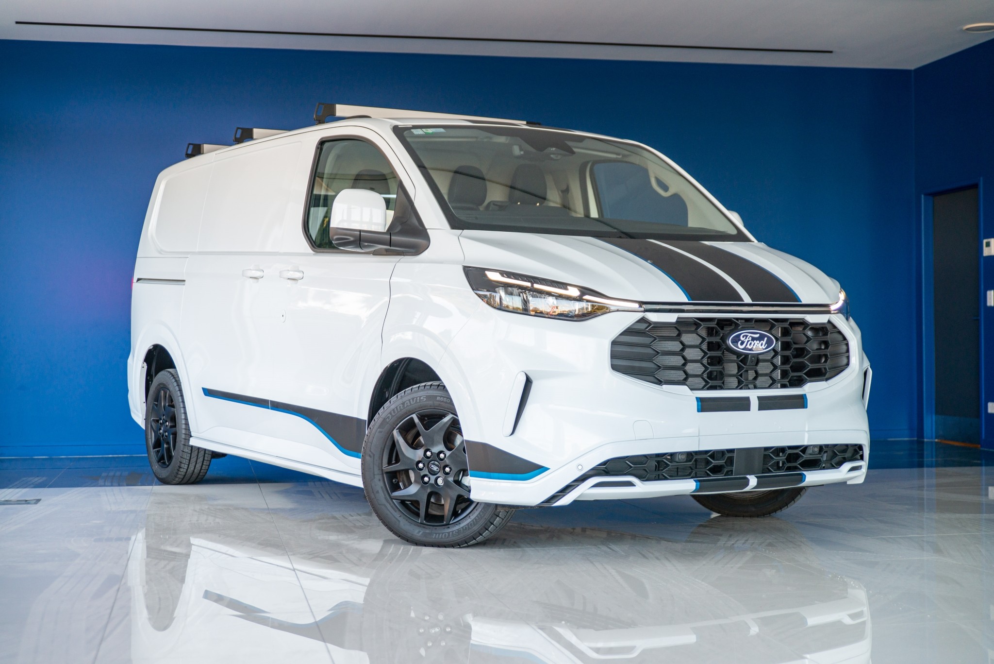 2025 Ford Transit Custom 320 Sport Awd
