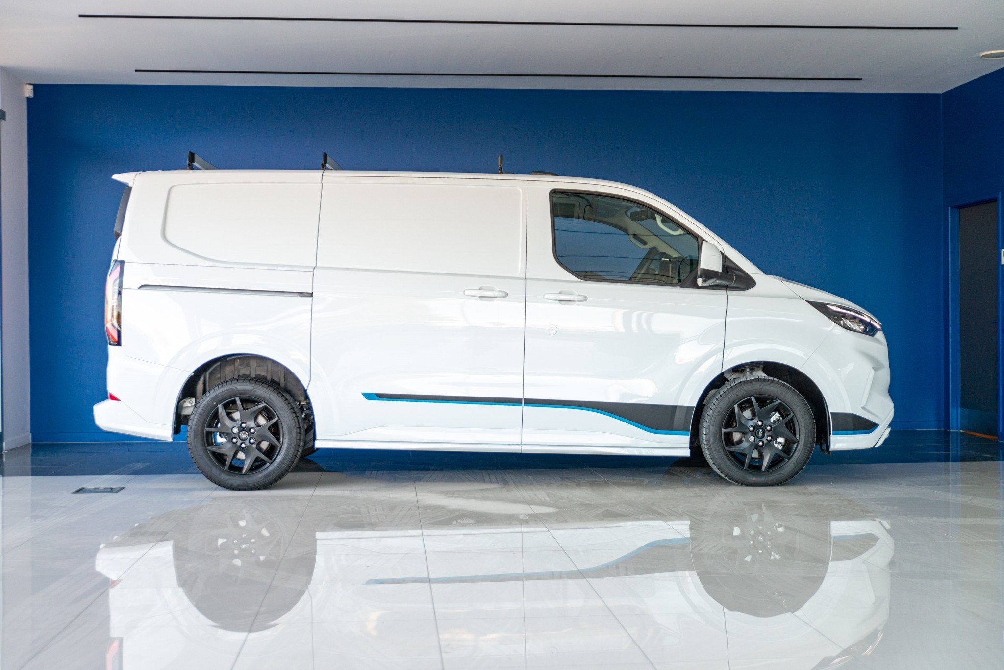 2025 Ford Transit Custom 320 Sport Awd