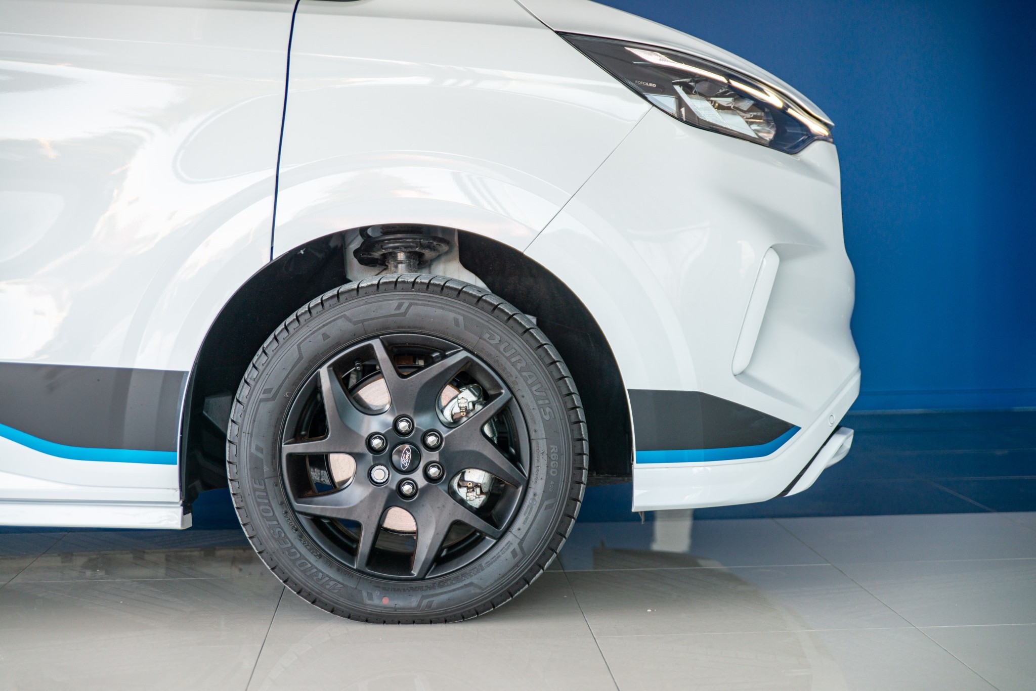 2025 Ford Transit Custom 320 Sport Awd