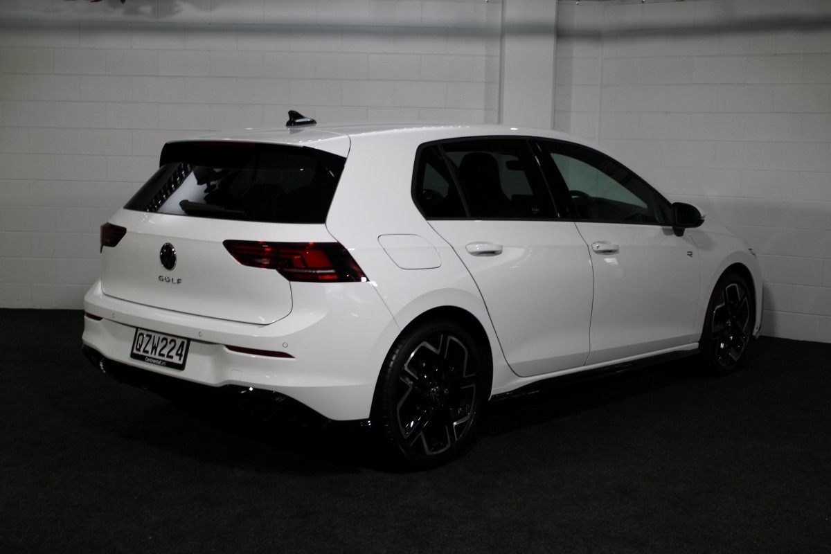 Volkswagen Golf 8.5 R-LINE
