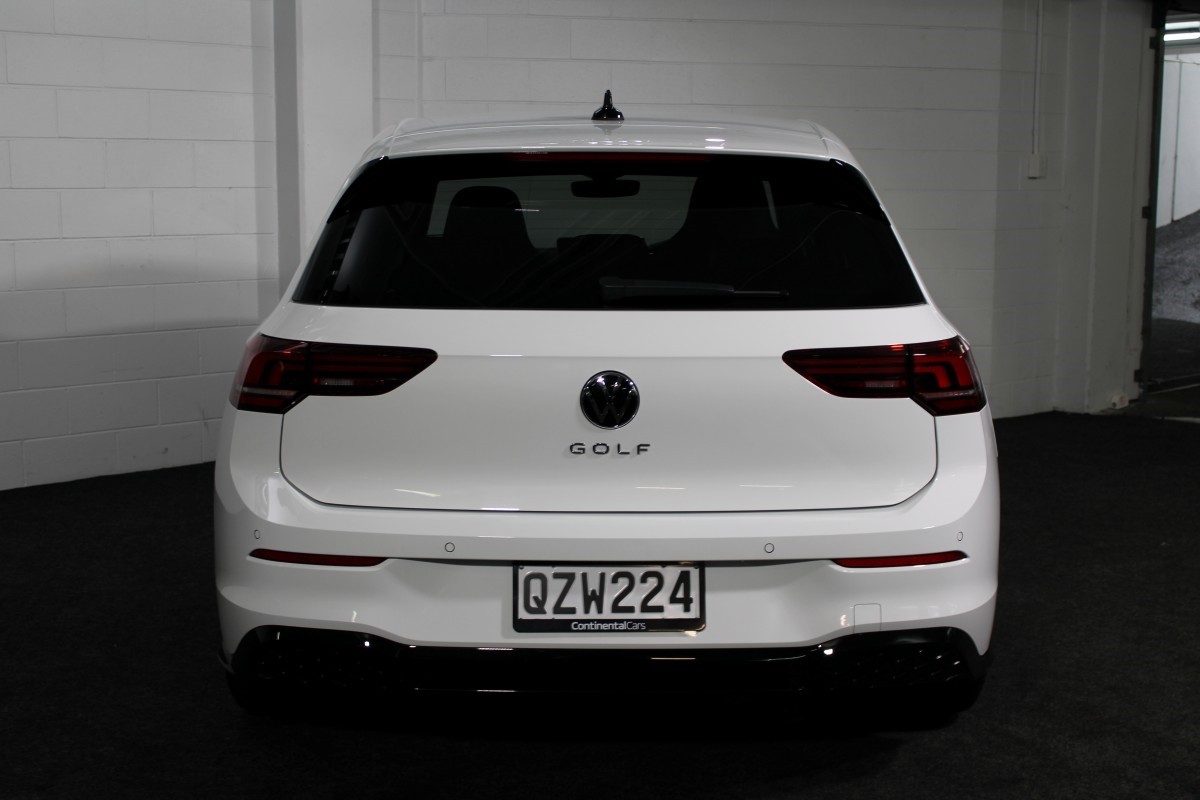 Volkswagen Golf 8.5 R-LINE