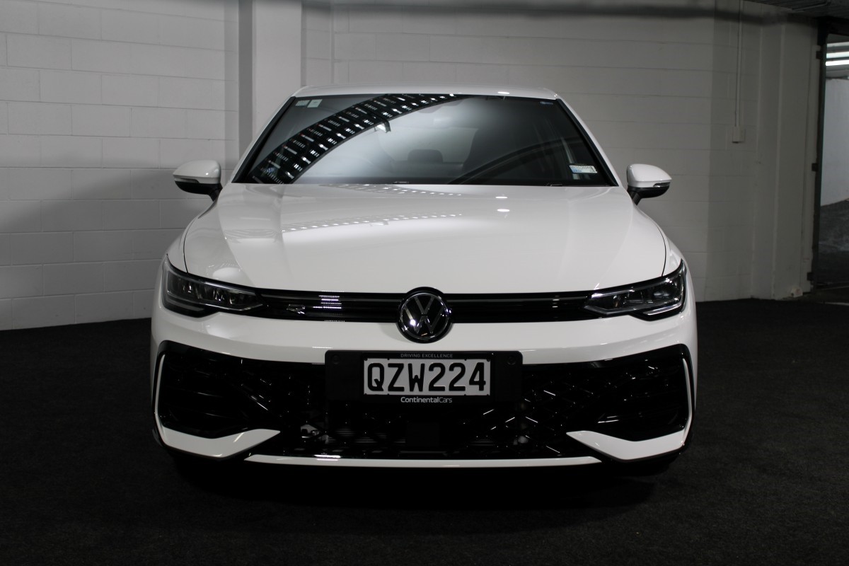 Volkswagen Golf 8.5 R-LINE