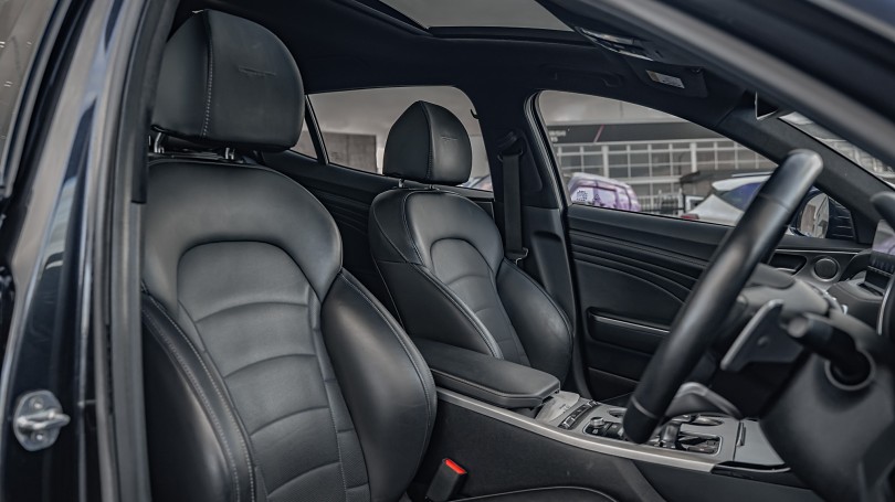 2021 Kia Stinger 8