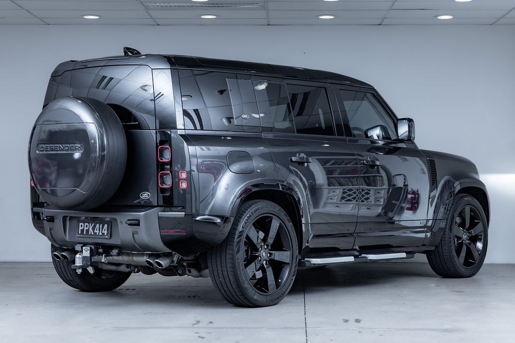 Land Rover Defender 110 V8 5.0Pt/4Wd/8At