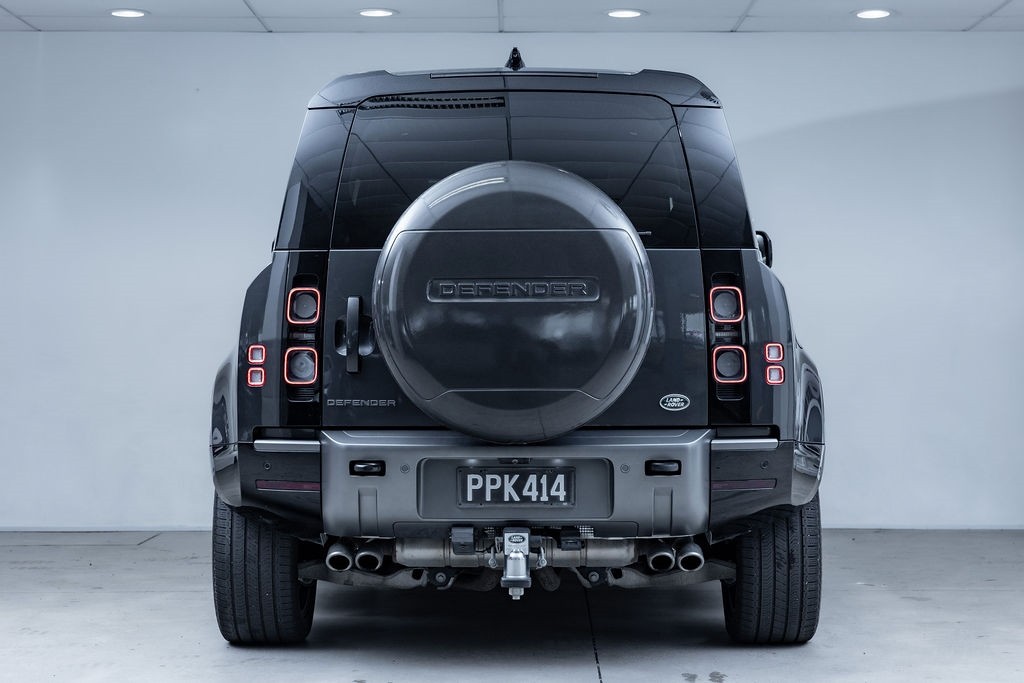 Land Rover Defender 110 V8 5.0Pt/4Wd/8At