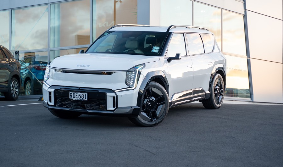 2025 Kia EV9 1