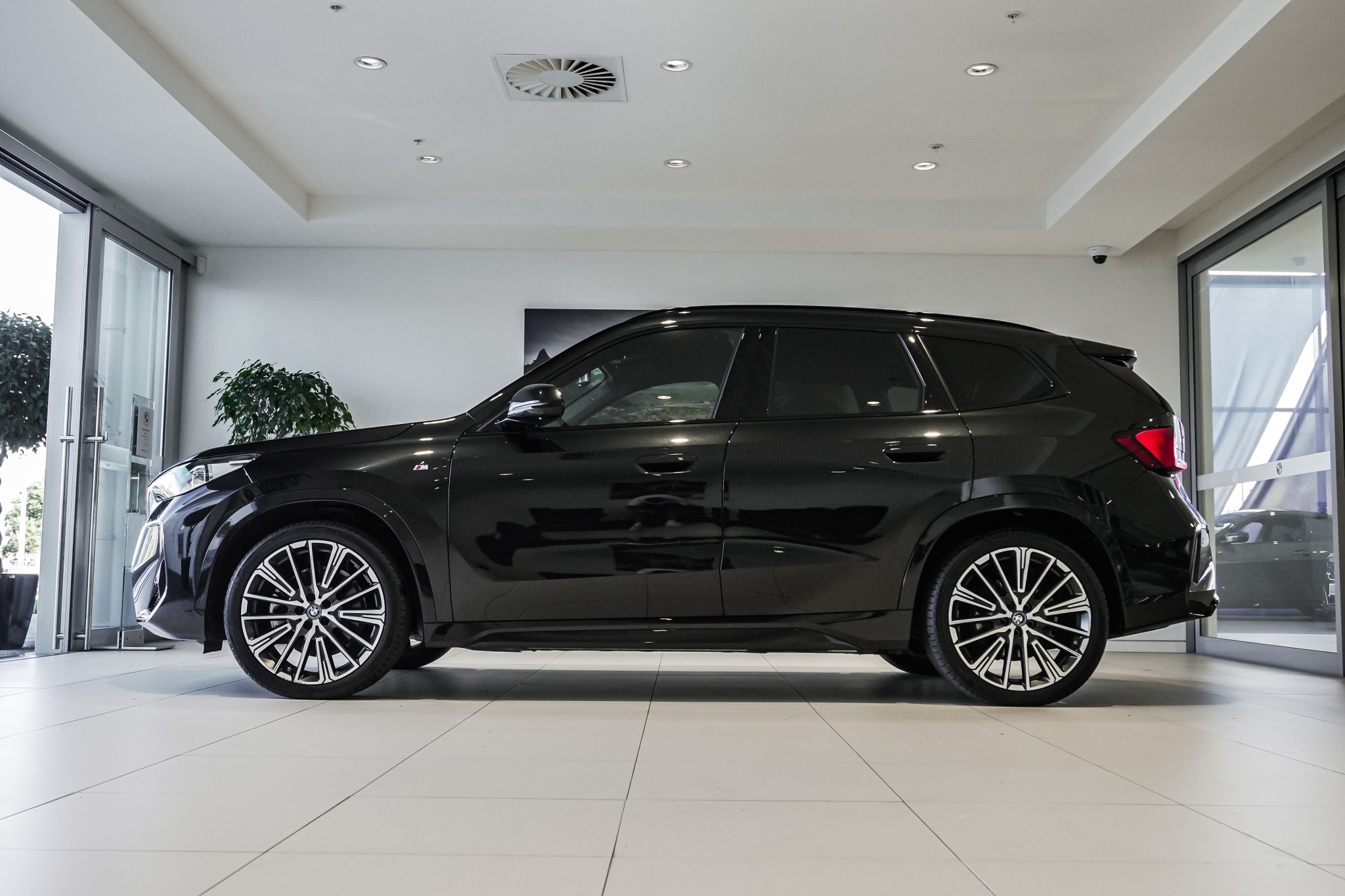 BMW iX1 xDRIVE30 M Sport