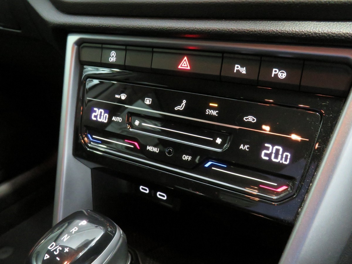 Volkswagen T-Roc Life TSI