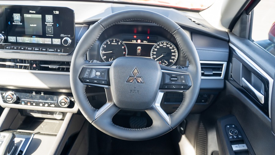 2025 Mitsubishi Outlander 11