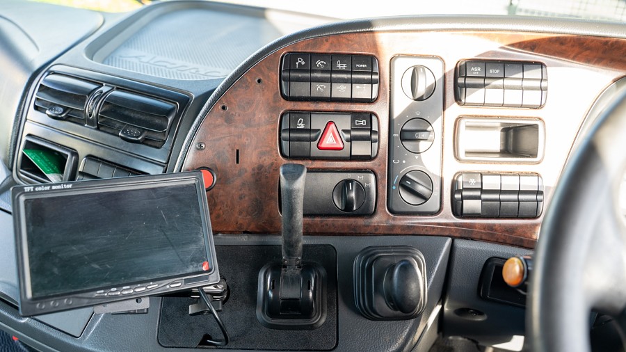 2010 Mercedes-Benz 2646 ACTROS 9