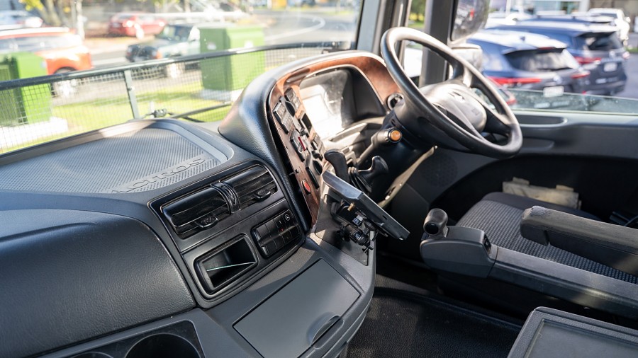2010 Mercedes-Benz 2646 ACTROS 8