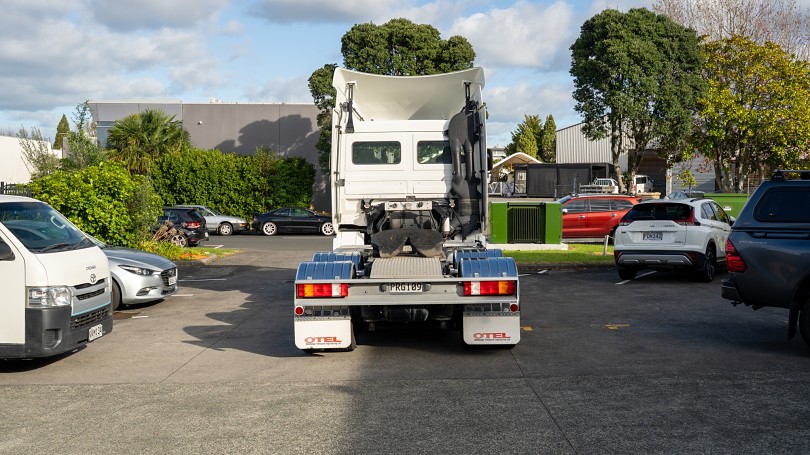 2010 Mercedes-Benz 2646 ACTROS 4