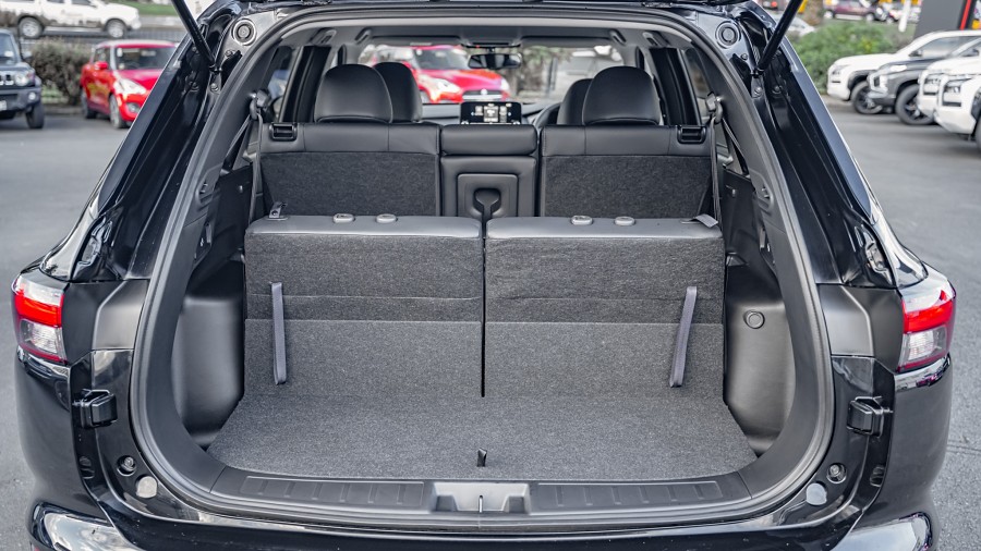 2025 Mitsubishi Outlander 19