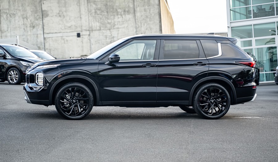 2025 Mitsubishi Outlander 5