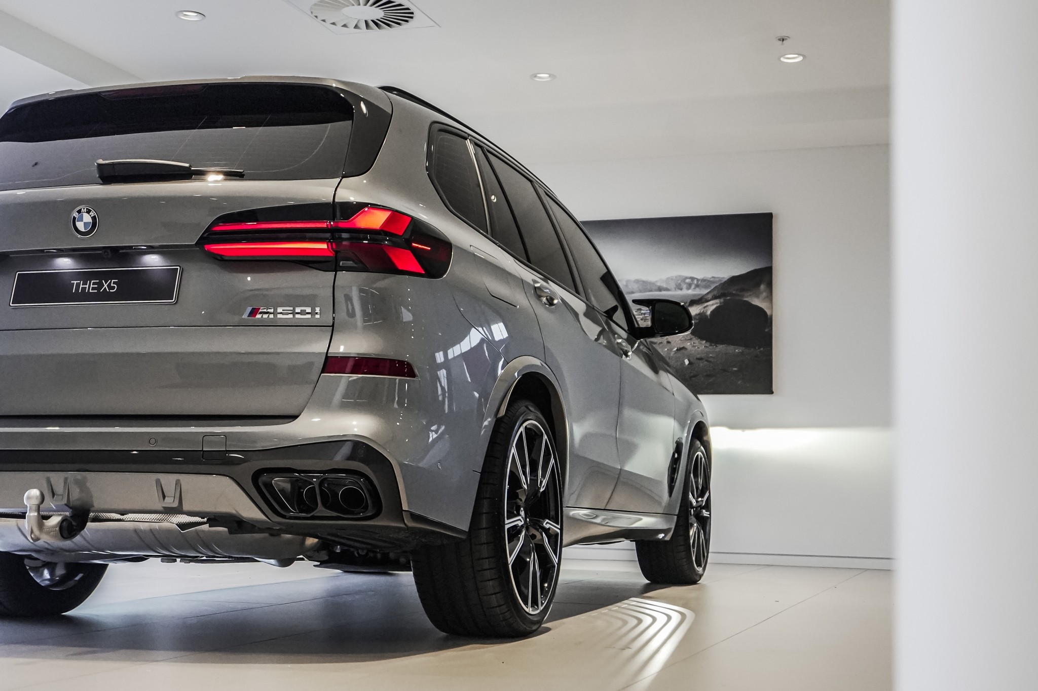 BMW X5 M60i