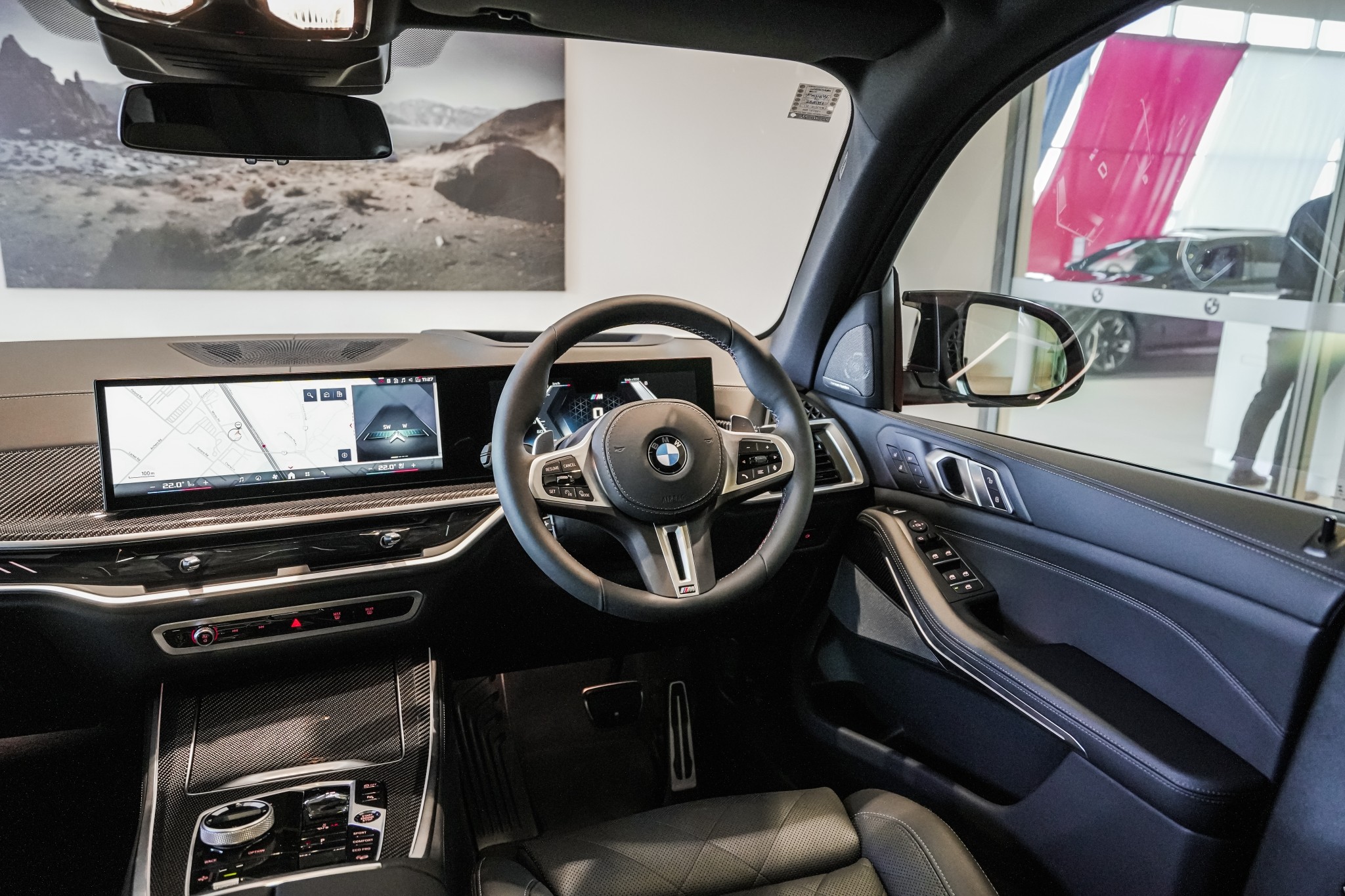 BMW X5 M60i