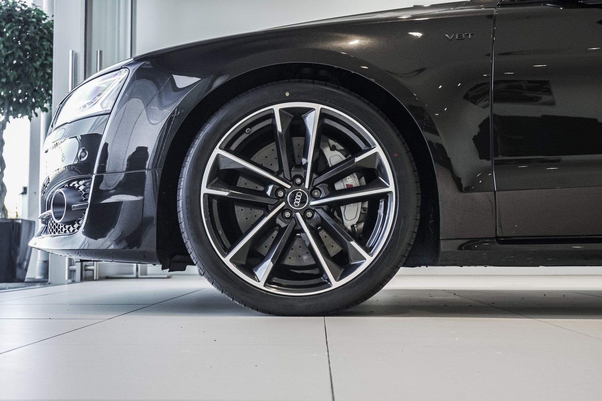 Audi S8 Plus 4.0P/4Wd/8At