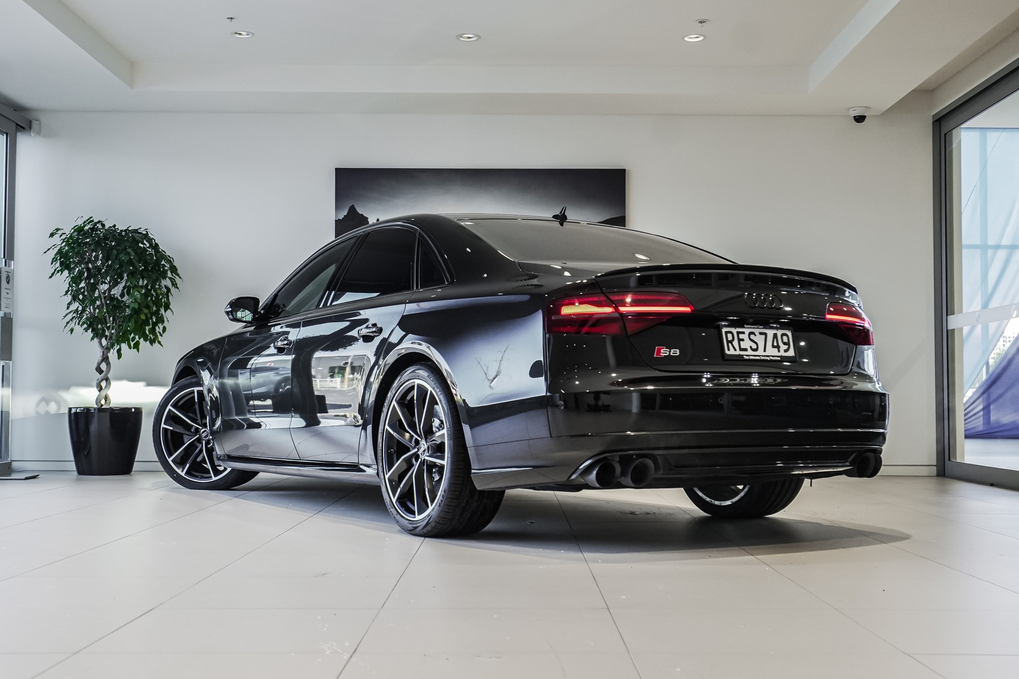 Audi S8 Plus 4.0P/4Wd/8At