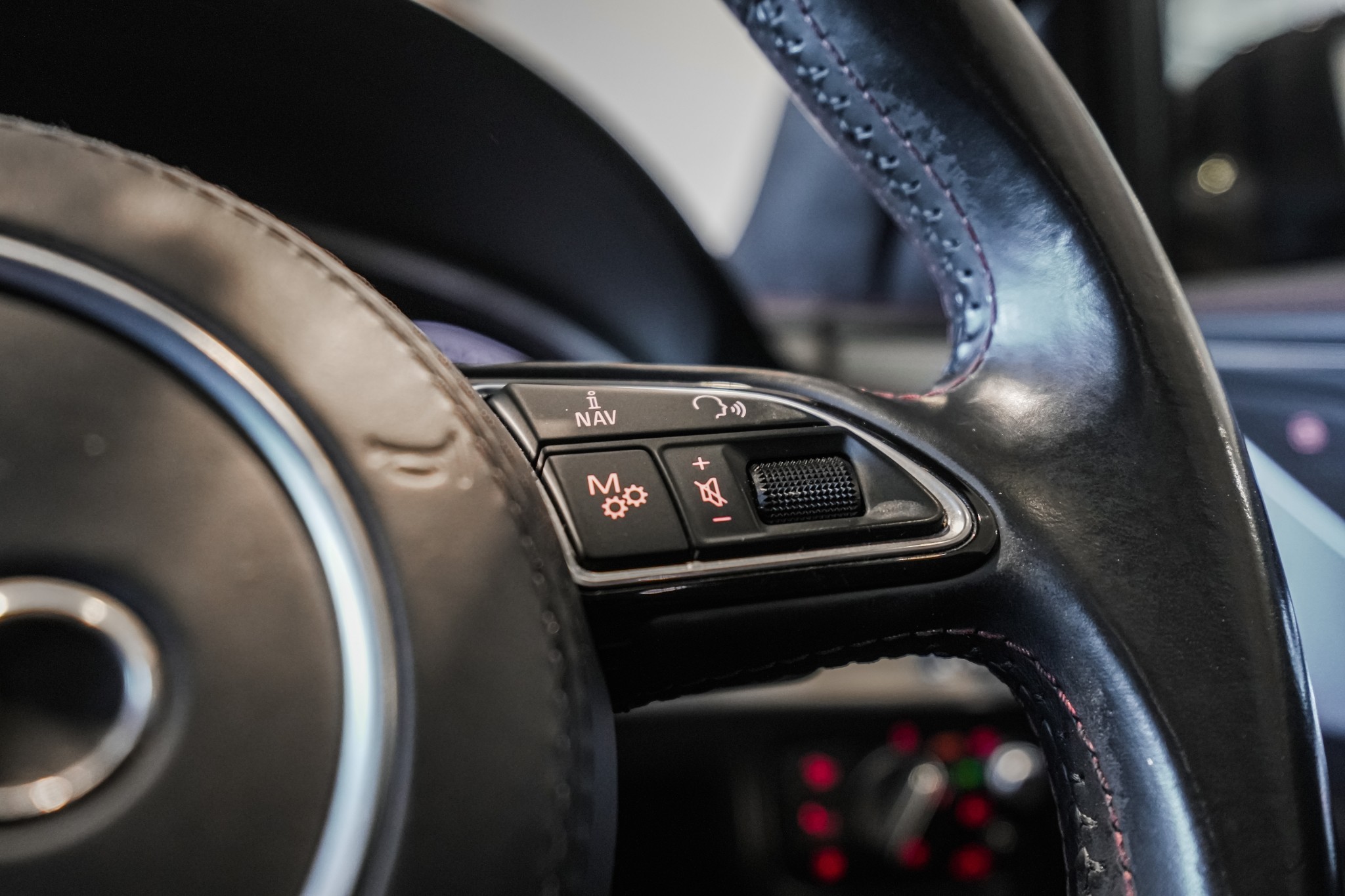 Audi S8 Plus 4.0P/4Wd/8At