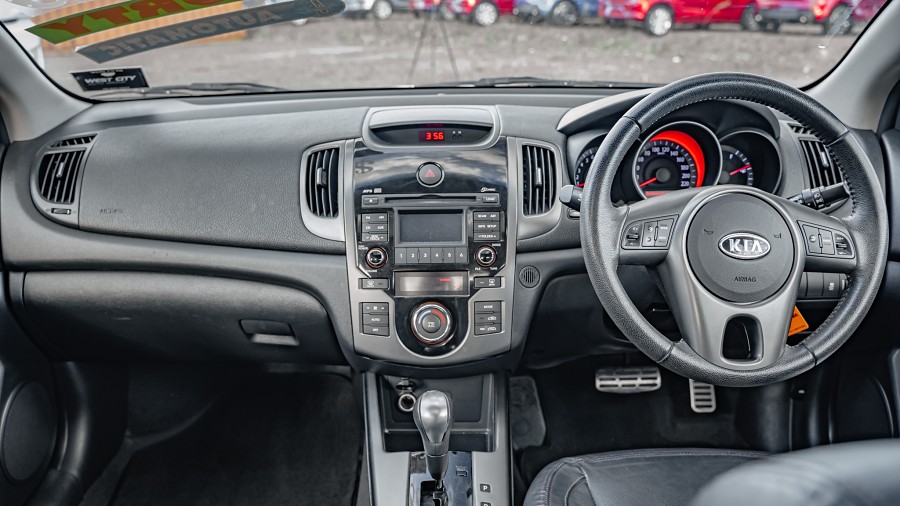 2010 Kia Koup 10
