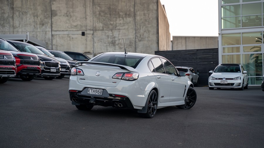 2017 Holden Commodore 2