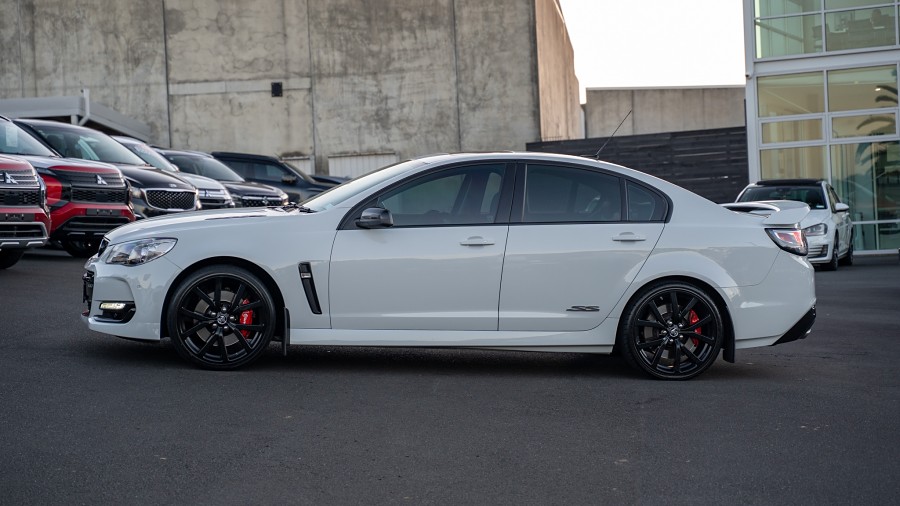 2017 Holden Commodore 5