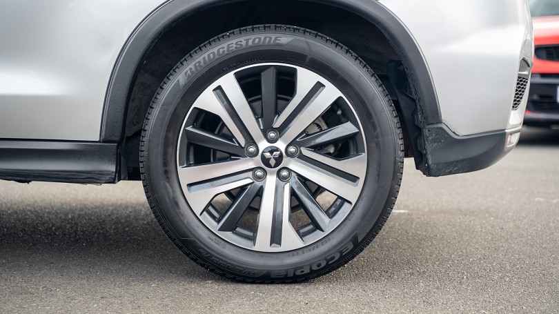 2022 Mitsubishi ASX 7