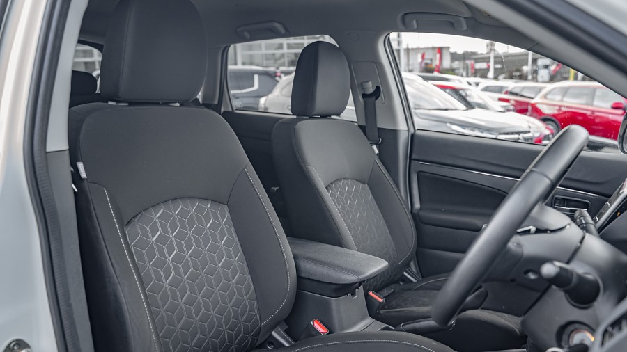 2022 Mitsubishi ASX 7