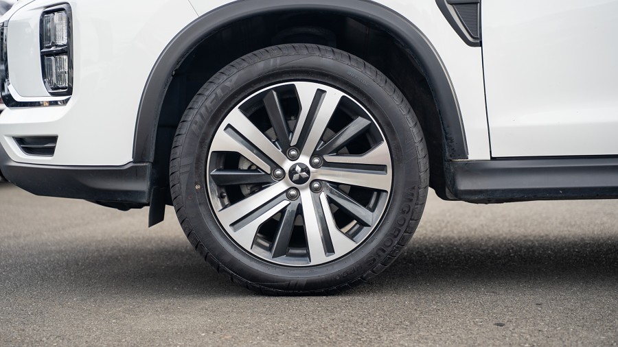 2022 Mitsubishi ASX 5