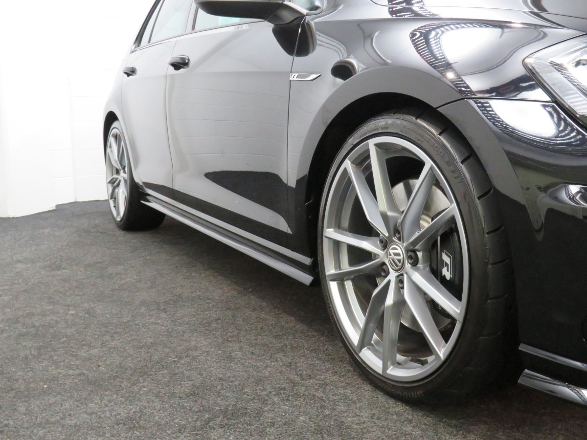 Volkswagen Golf R 228KW